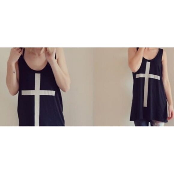 ✨ H&m divided cross racerback black tank top✨ - Picture 1 of 3